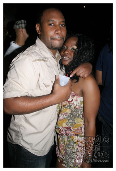 cribs_lost_in_jungle_jun21-108