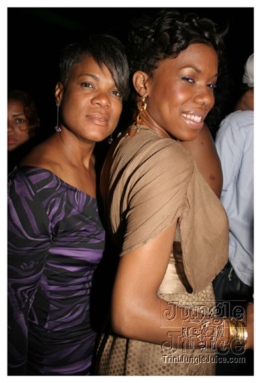 cribs_lost_in_jungle_jun21-126