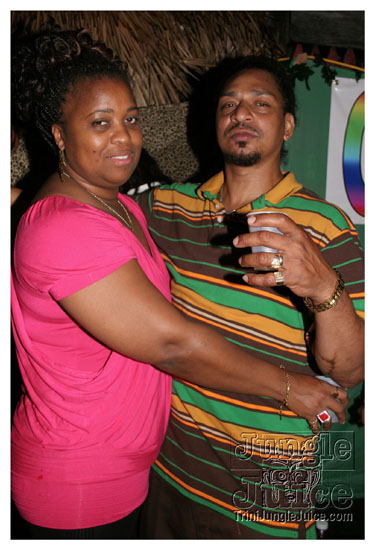 cribs_lost_in_jungle_jun21-158