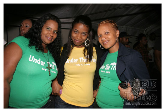 cribs_lost_in_jungle_jun21-171