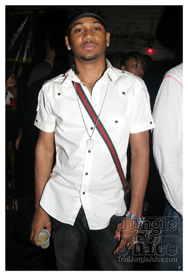 cribs_lost_in_jungle_jun21-178