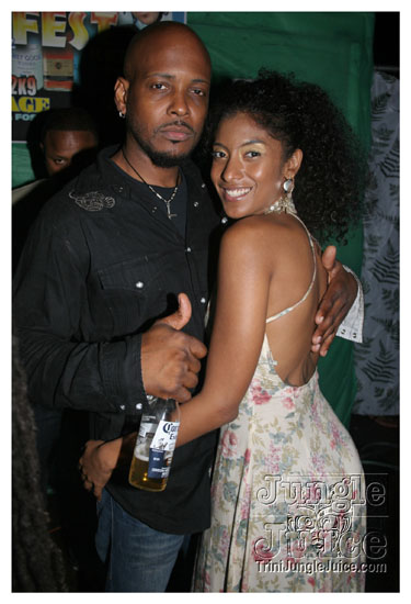 cribs_lost_in_jungle_jun21-190