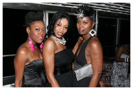 crix_annual_boat_ride_june7-043