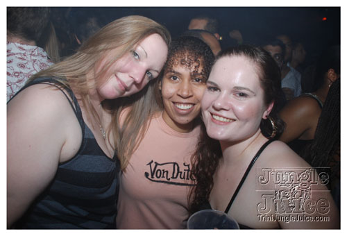 de_warm_up_session_2009-073