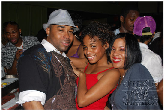 destra_and_friends_live_apr25-007