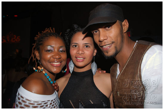 destra_and_friends_live_apr25-030