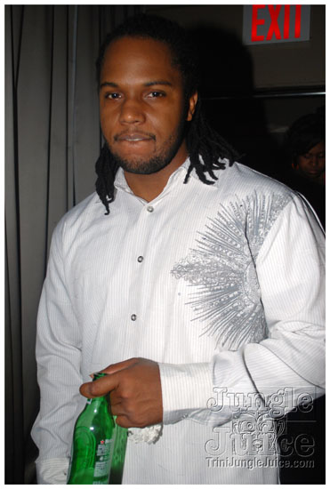 destra_and_friends_live_apr25-042