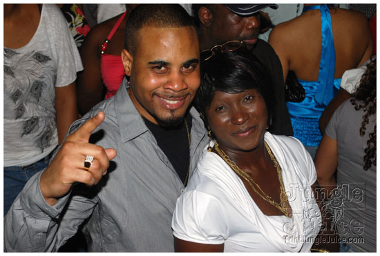 destra_and_friends_live_apr25-045