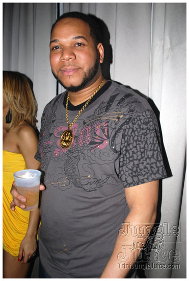 destra_and_friends_live_apr25-049