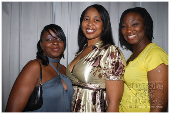 destra_and_friends_live_apr25-050