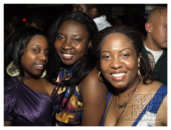 destra_and_friends_live_apr25-093