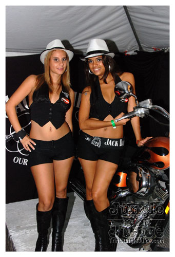 ease_d_squeeze_feb7-001