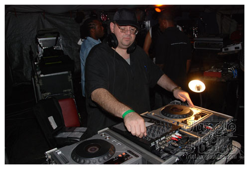 ease_d_squeeze_feb7-112