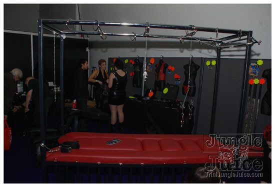 erotica_2009_nov21-093