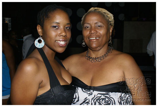 fayann_lyons_live_may24-008