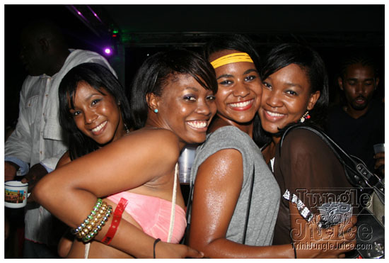 frenchmen_4play_2009_oct18-017