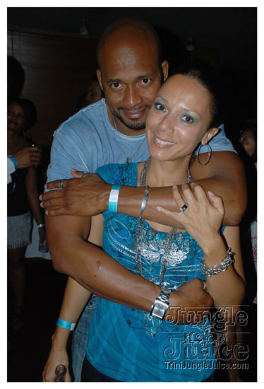 friends_feat_benjai_jun6-015