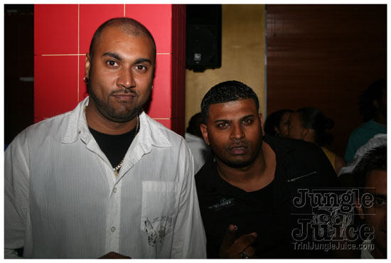 friends_feat_benjai_jun6-039