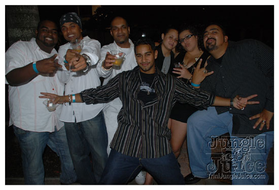 friends_feat_benjai_jun6-062