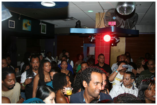 friends_feat_benjai_jun6-068