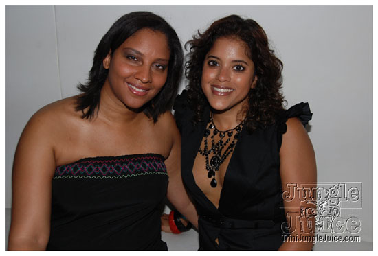 friends_miami_carnival_2009-024