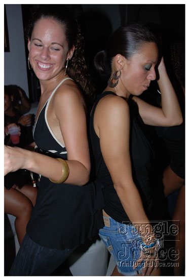 friends_miami_carnival_2009-026