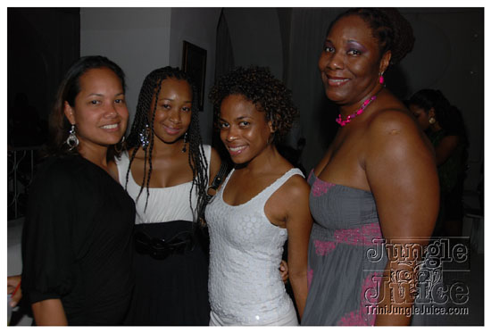 friends_miami_carnival_2009-027