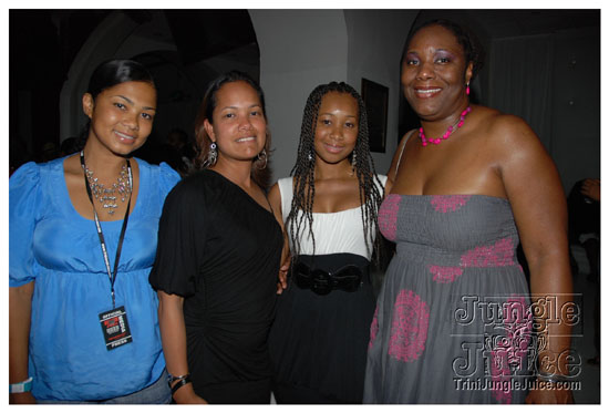 friends_miami_carnival_2009-028