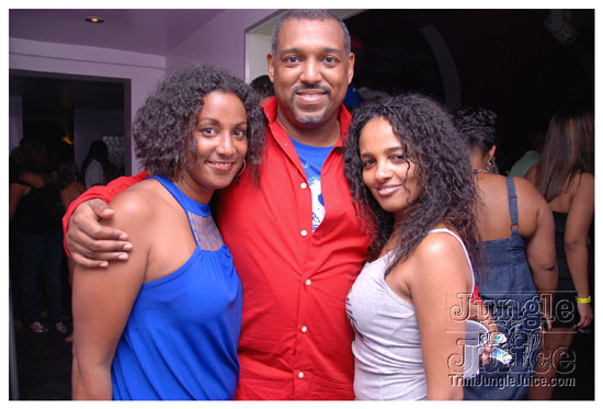 friends_miami_carnival_2009-040