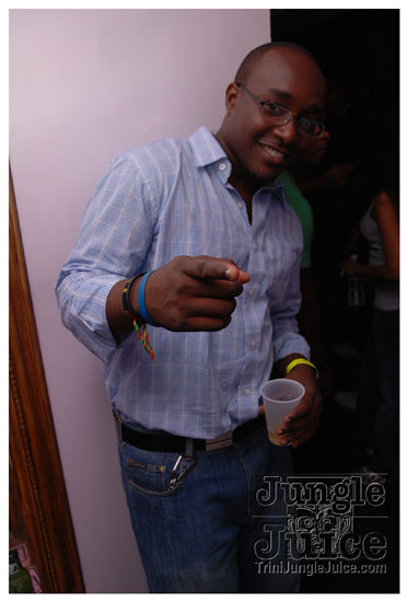 friends_miami_carnival_2009-042