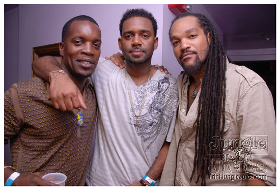 friends_miami_carnival_2009-048