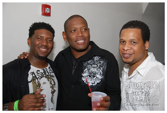 friends_miami_carnival_2009-074