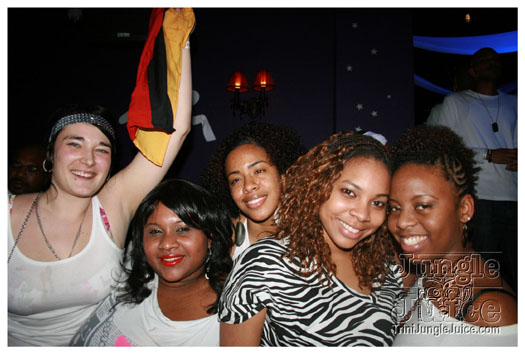 glow_amsterdam_dec12-007