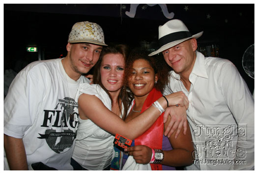 glow_amsterdam_dec12-015