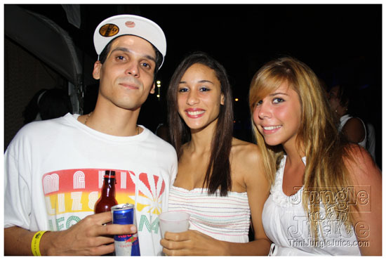 glow_barbados_july30-005