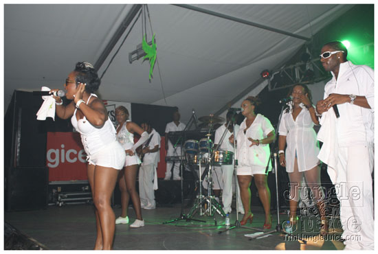 glow_barbados_july30-064