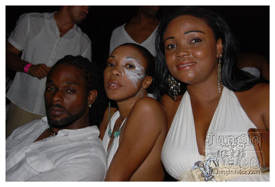 glow_barbados_july30-131