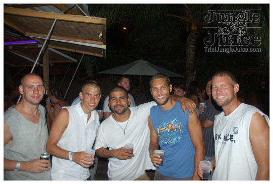 grenada_night_mas_2009-001