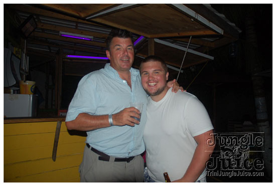 grenada_night_mas_2009-002