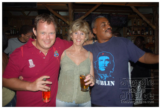 grenada_night_mas_2009-007