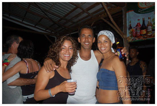 grenada_night_mas_2009-012