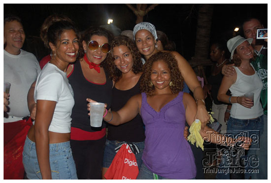 grenada_night_mas_2009-026