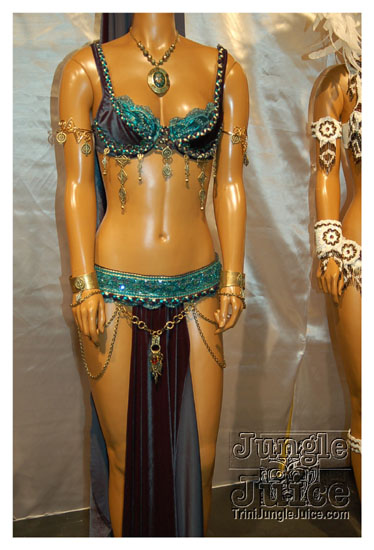 harts_launch_2010-056