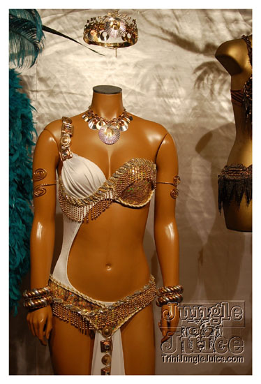 harts_launch_2010-083