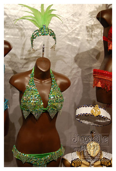 harts_launch_2010-091