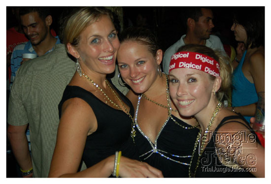 harts_launch_2010-222