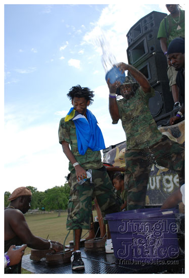 houston_parade_jul5_2009_pt1-003