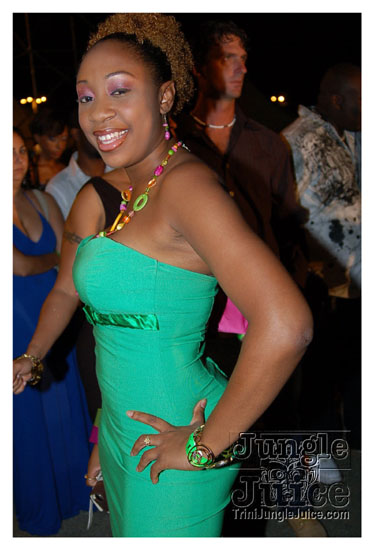 i_am_legend_2_may30-003