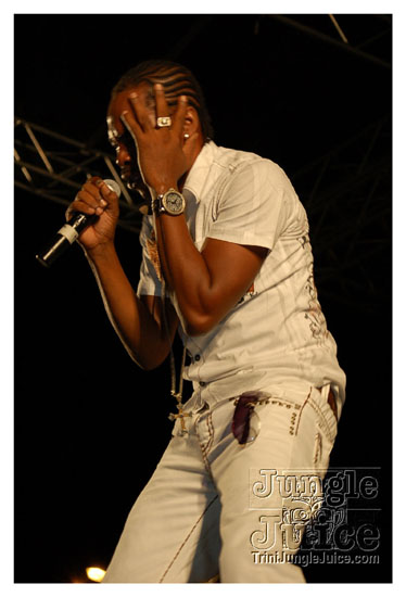 i_am_legend_2_may30-049