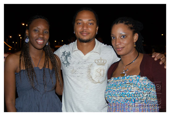 i_am_legend_2_may30-061